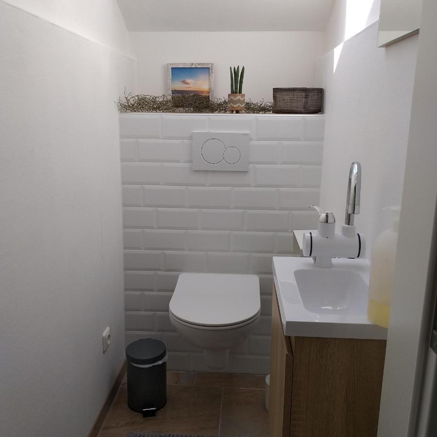 Friesenauster - Grosse Ferienwohnung Fuer Bis Zu 6 Personen Jever Extérieur photo