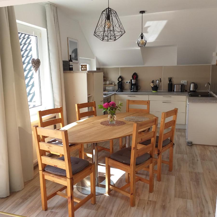Friesenauster - Grosse Ferienwohnung Fuer Bis Zu 6 Personen Jever Extérieur photo